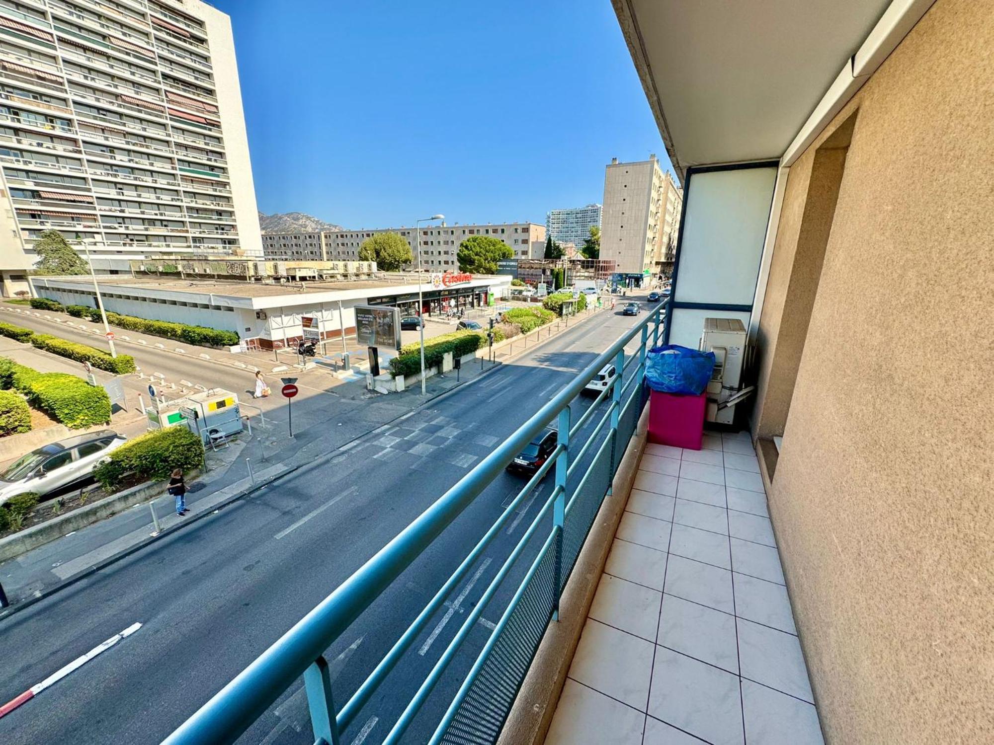 T4 Coeur St-giniez Et Parking En Ss-sol * Marseille